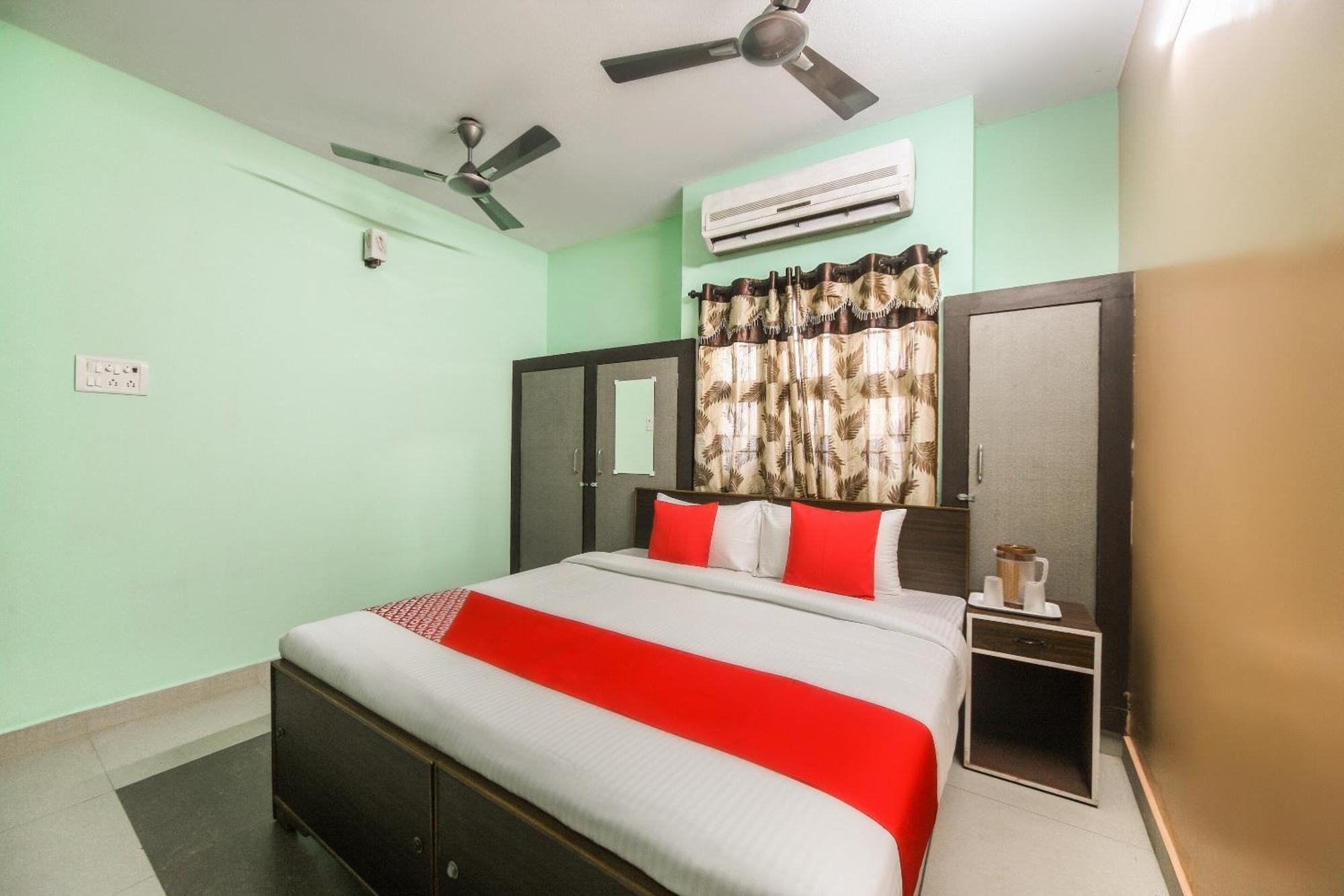 Oyo Modern Guest House Ченнаи Экстерьер фото