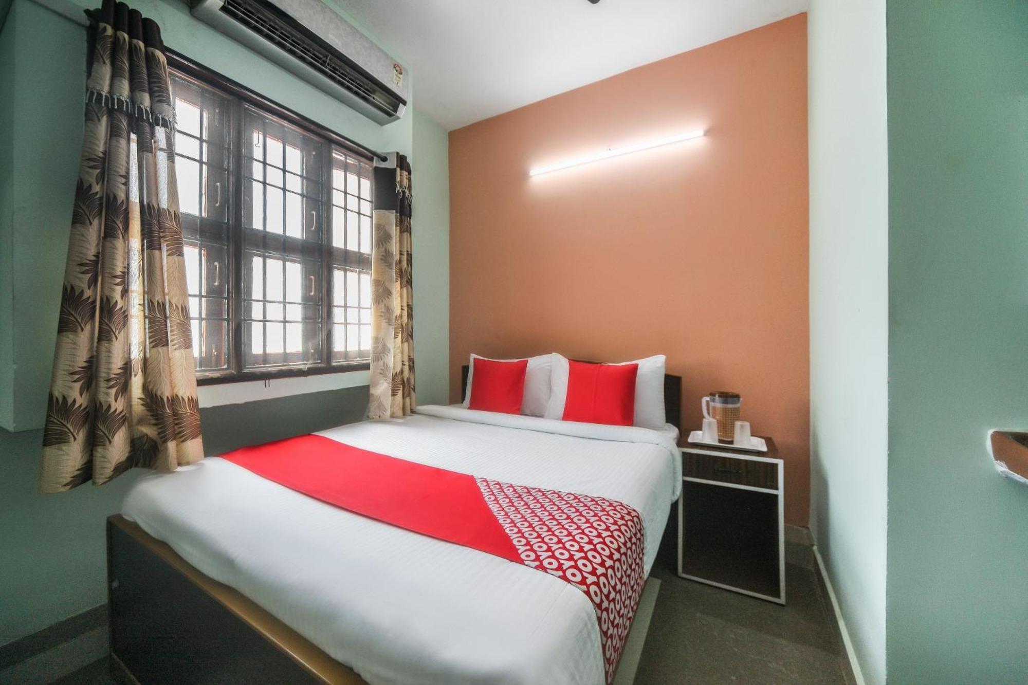 Oyo Modern Guest House Ченнаи Экстерьер фото